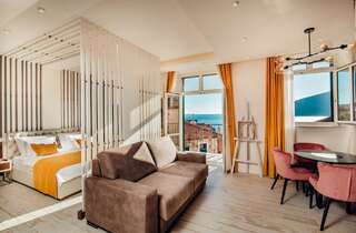 Апартаменты Apartments Master 5 Херцег-Нови Улучшенный номер-студио с балконом и видом на море-2